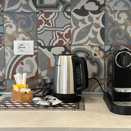 Bonnie Boutique Apartment Флоренция Екстериор снимка
